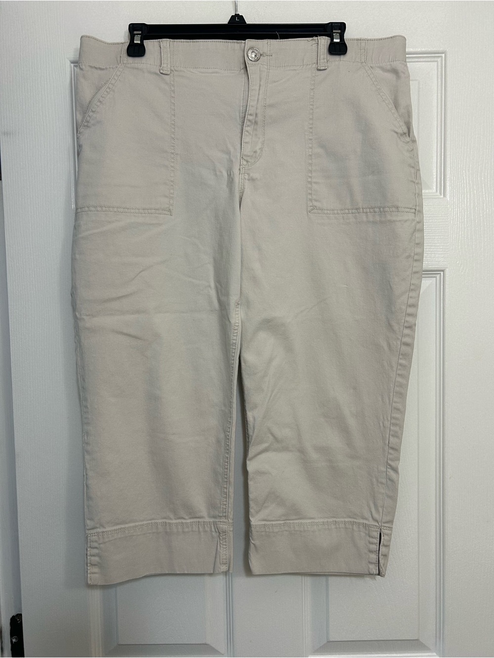 Women’s Khaki Stretch Capri Pants - Classic Comfort